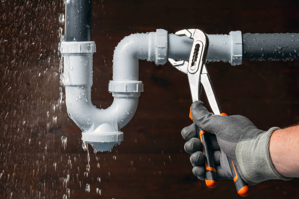 Professional Drain Cleaning technician working in Wooster, AR